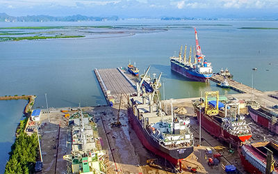 <b>LTE的移动路由器基于船队和船公司港口和工业场所的无线4G蜂窝网络</b>